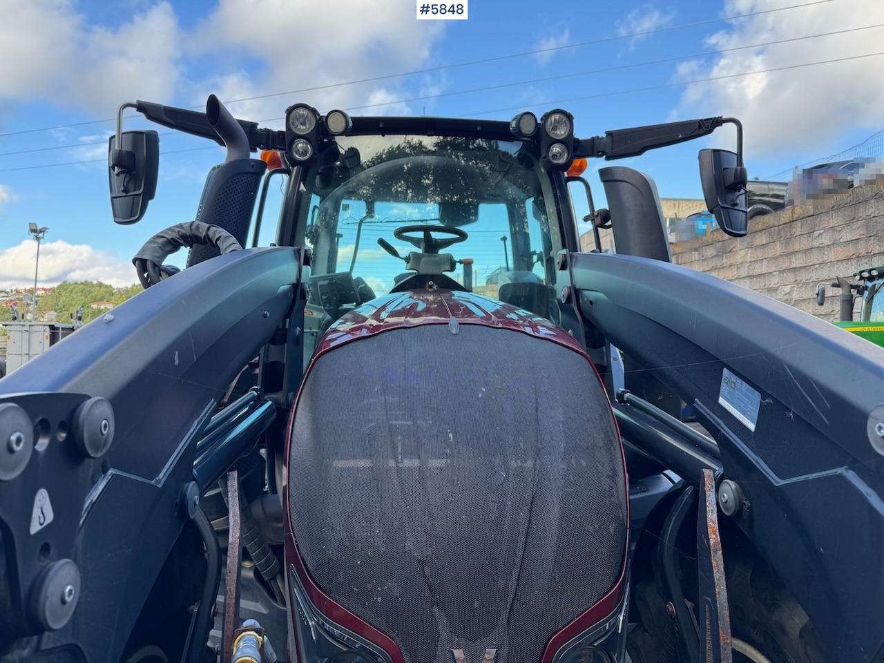 2018 Valtra N174 w/ front loader and plow plate. - Farm tractor: picture 4 2018 Valtra N174 w/ front loader and plow plate. - Farm tractor: picture 4