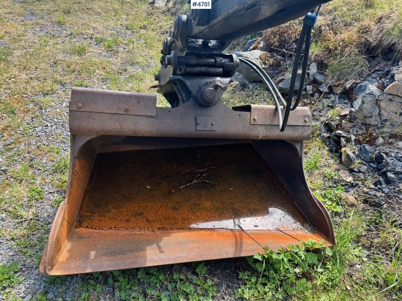 Excavator Circa 1990 Hymas 82R Crawler excavator w/ 2 buckets.: picture 14 Excavator Circa 1990 Hymas 82R Crawler excavator w/ 2 buckets.: picture 14