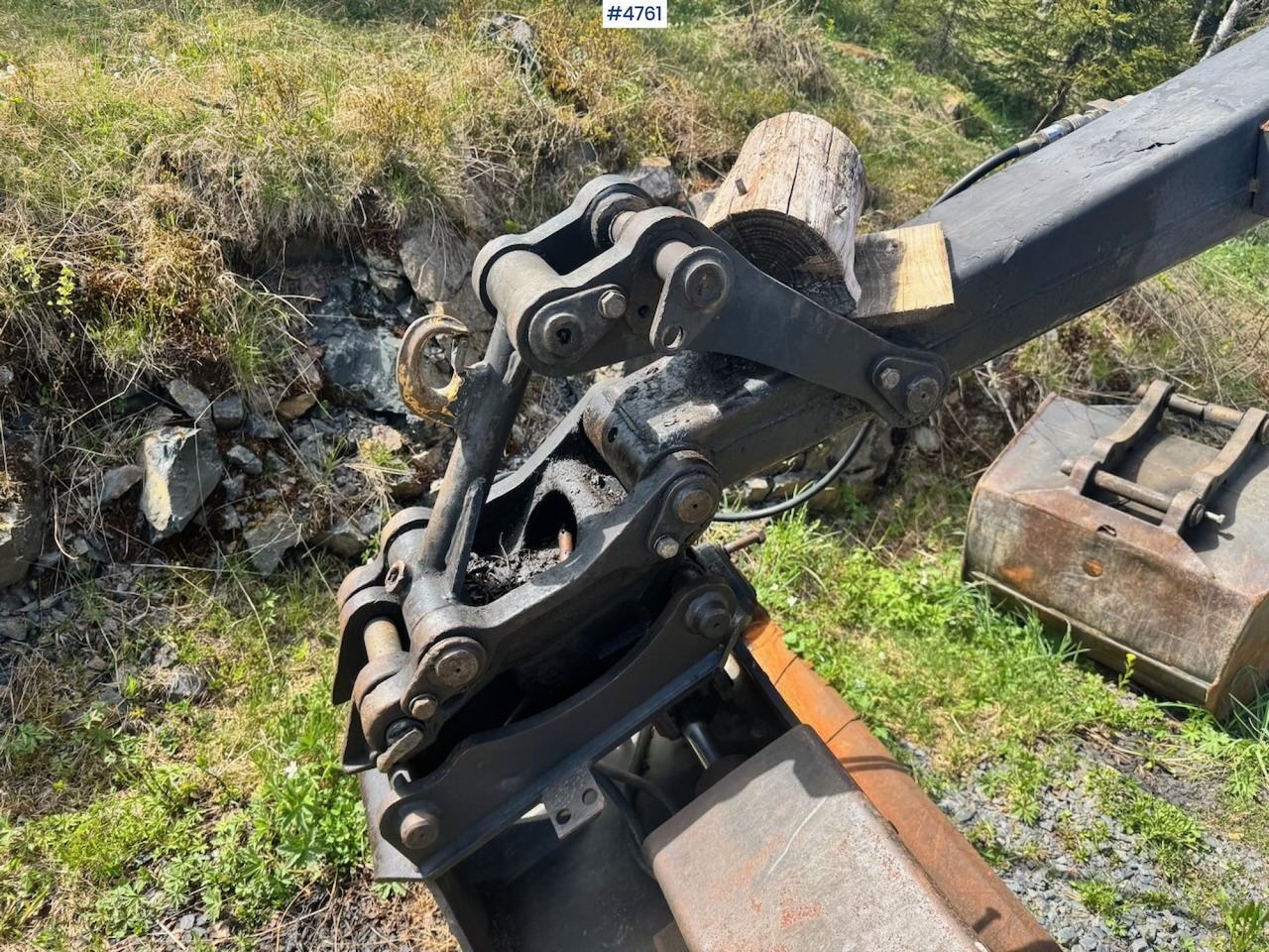 Excavator Circa 1990 Hymas 82R Crawler excavator w/ 2 buckets.: picture 11 Excavator Circa 1990 Hymas 82R Crawler excavator w/ 2 buckets.: picture 11