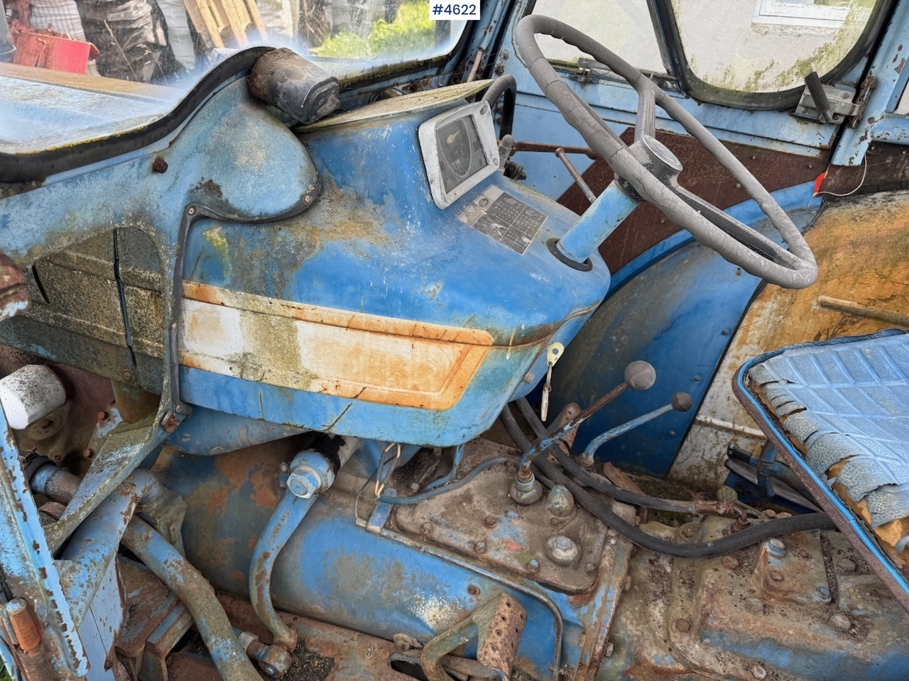 Farm tractor Ford 5000 Backhoe Loader.: picture 16