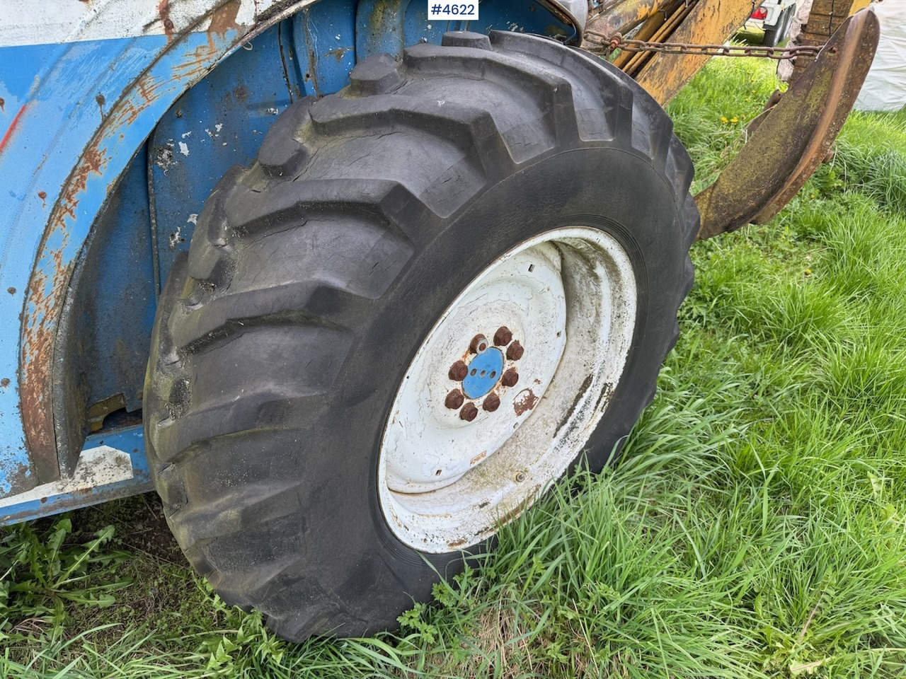 Farm tractor Ford 5000 Backhoe Loader.: picture 9