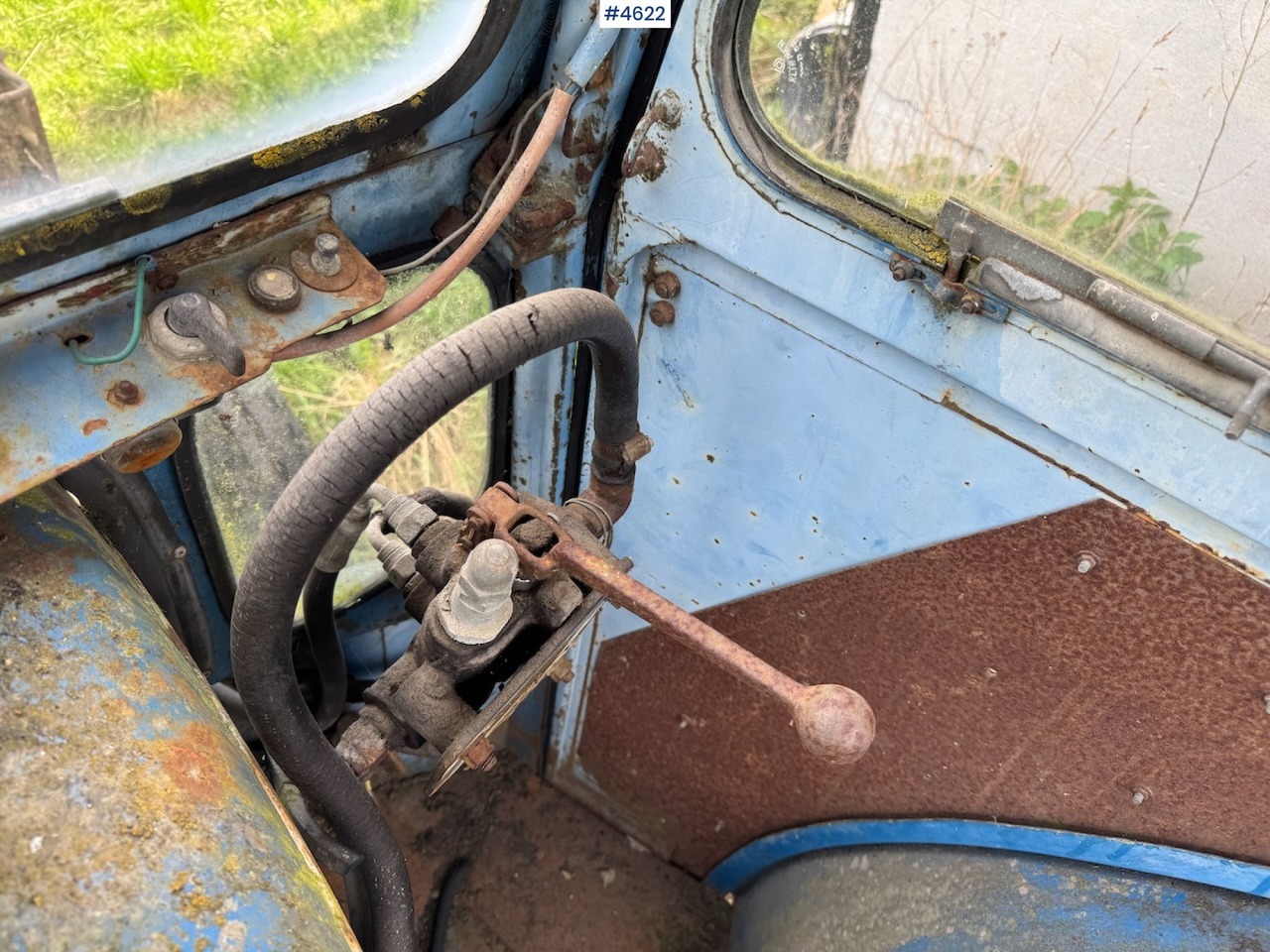 Farm tractor Ford 5000 Backhoe Loader.: picture 13