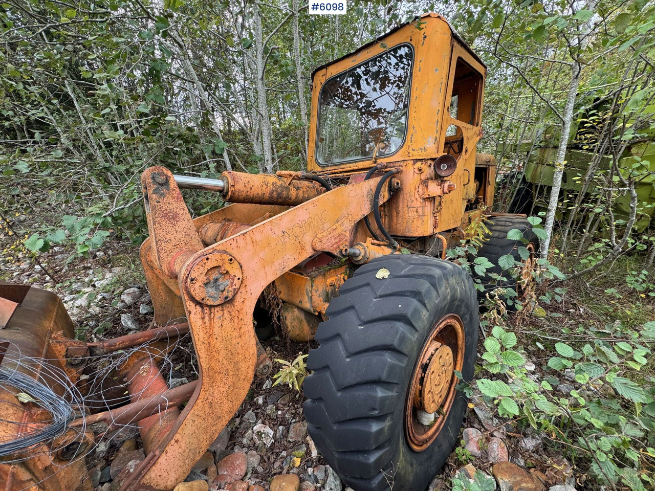 Hanomag wheel loader with bucket – repair object - Wheel loader: picture 3 Hanomag wheel loader with bucket – repair object - Wheel loader: picture 3
