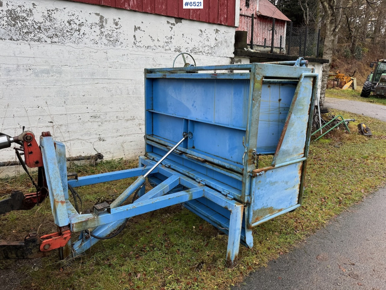 Hoof trimmer box for cattle. Watch the video! - Livestock equipment: picture 5 Hoof trimmer box for cattle. Watch the video! - Livestock equipment: picture 5