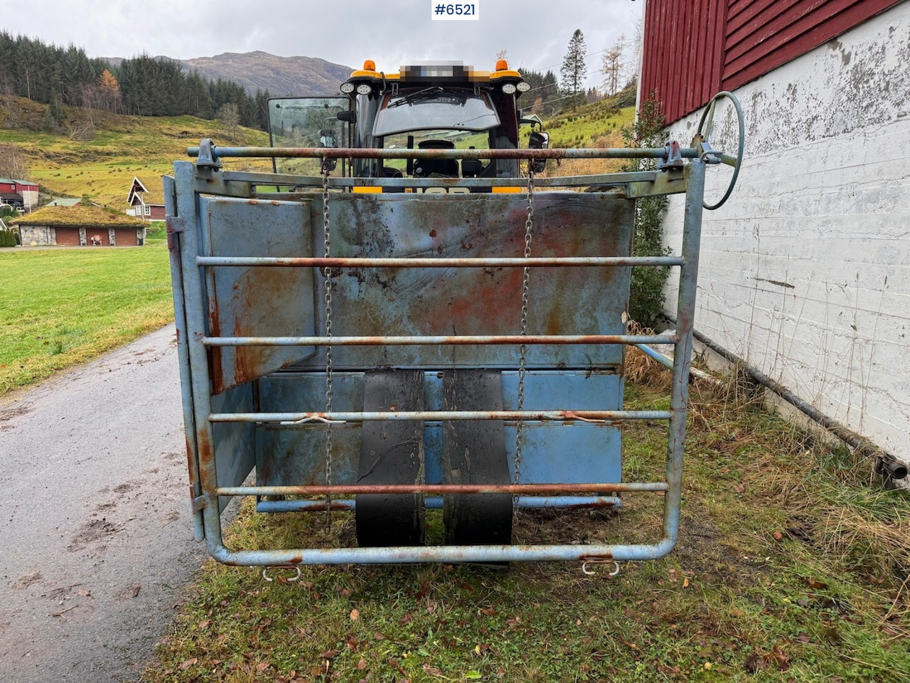 Hoof trimmer box for cattle. Watch the video! - Livestock equipment: picture 1 Hoof trimmer box for cattle. Watch the video! - Livestock equipment: picture 1