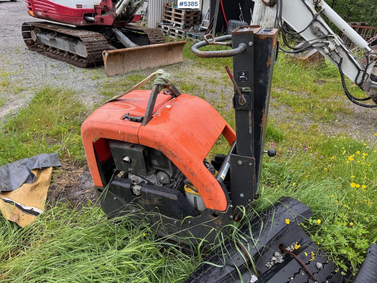Husqvarna LG 504 Vibrating compactor. - Soil tillage equipment: picture 5 Husqvarna LG 504 Vibrating compactor. - Soil tillage equipment: picture 5