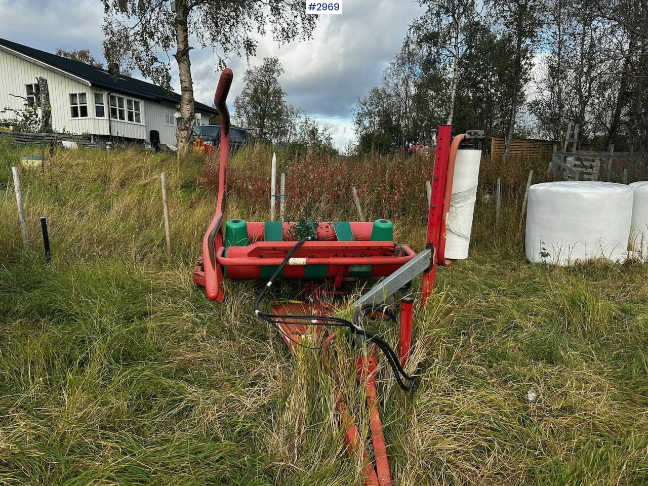 Kverneland UN 7335 round bale packs - Hay and forage equipment: picture 2 Kverneland UN 7335 round bale packs - Hay and forage equipment: picture 2