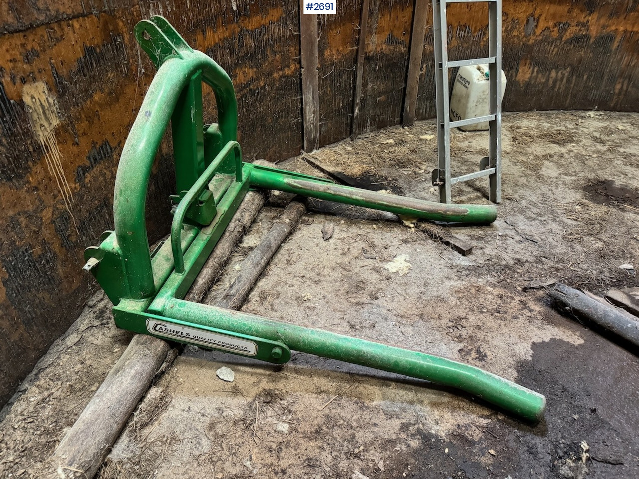 Round bale lifter - Hay and forage equipment: picture 2 Round bale lifter - Hay and forage equipment: picture 2