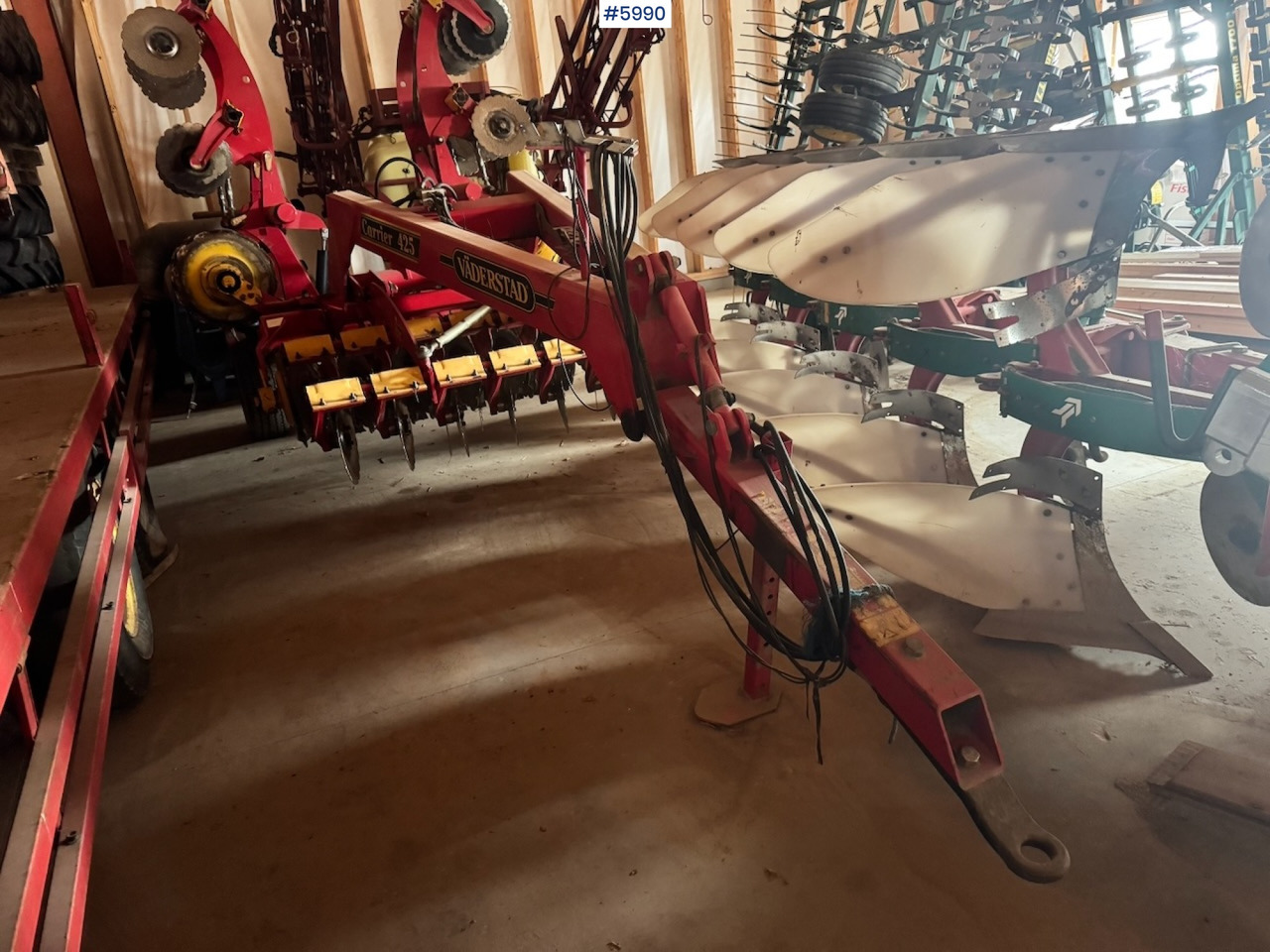 Vaderstad Carrier 425 - Soil tillage equipment: picture 2 Vaderstad Carrier 425 - Soil tillage equipment: picture 2