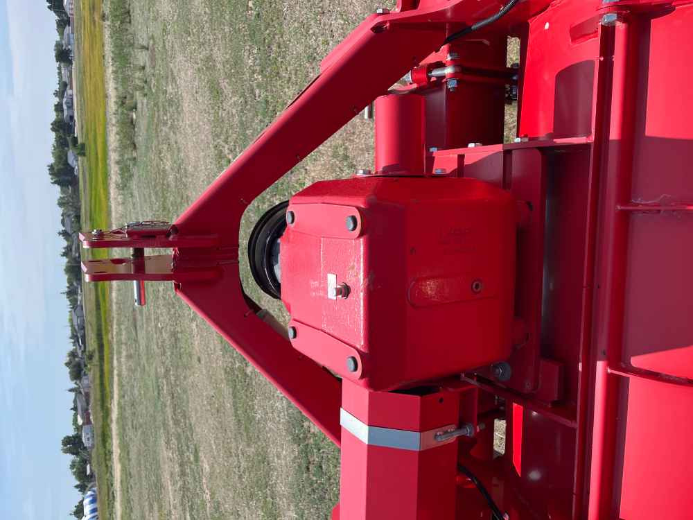 Grimme GF 400 - Haulm topper: picture 2 Grimme GF 400 - Haulm topper: picture 2