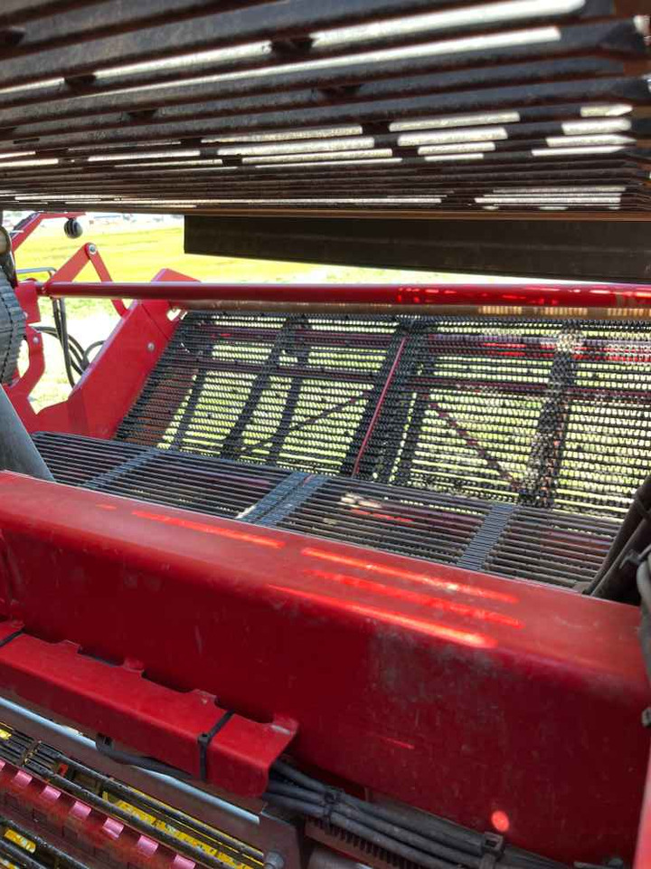 Grimme VARITRON 470 - Potato harvester: picture 5 Grimme VARITRON 470 - Potato harvester: picture 5