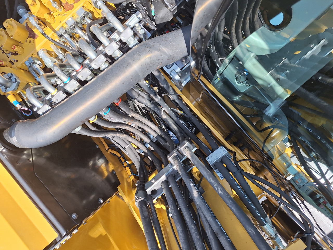 Construction machinery CAT 314F: picture 9