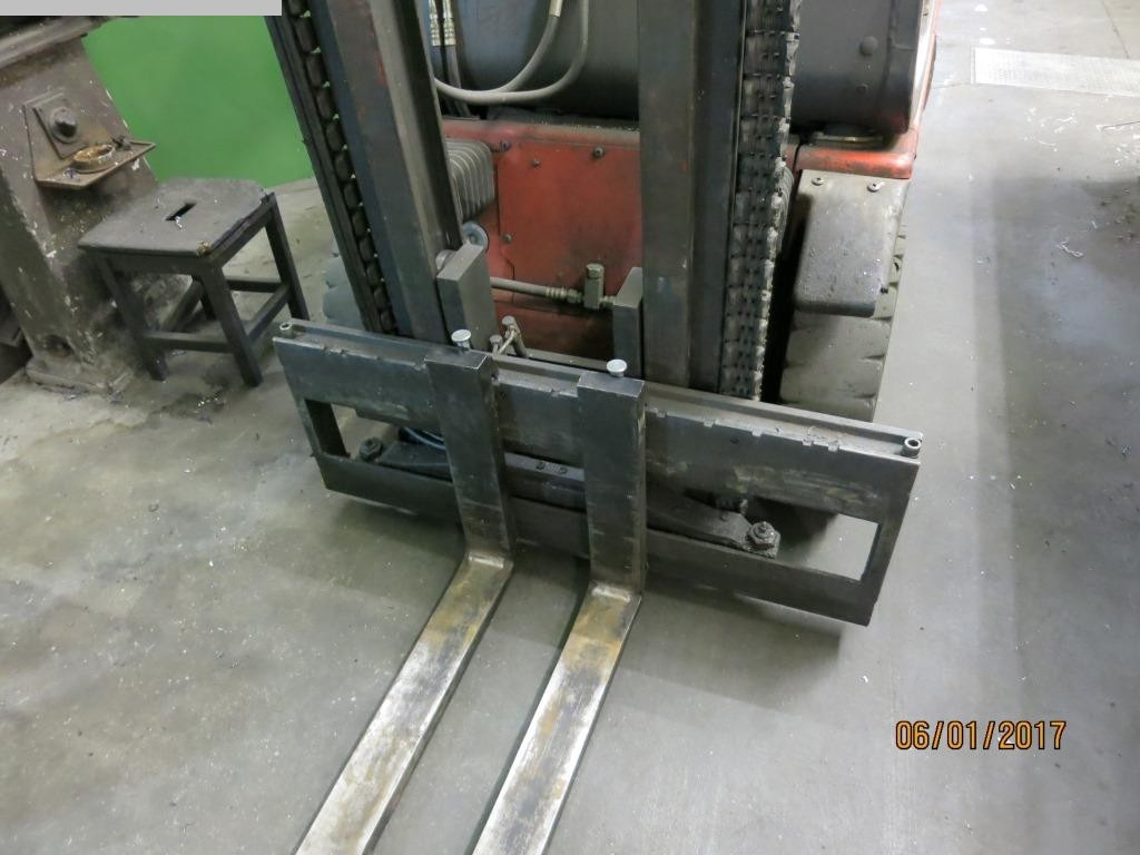 LINDE H25T - LPG forklift: picture 4 LINDE H25T - LPG forklift: picture 4