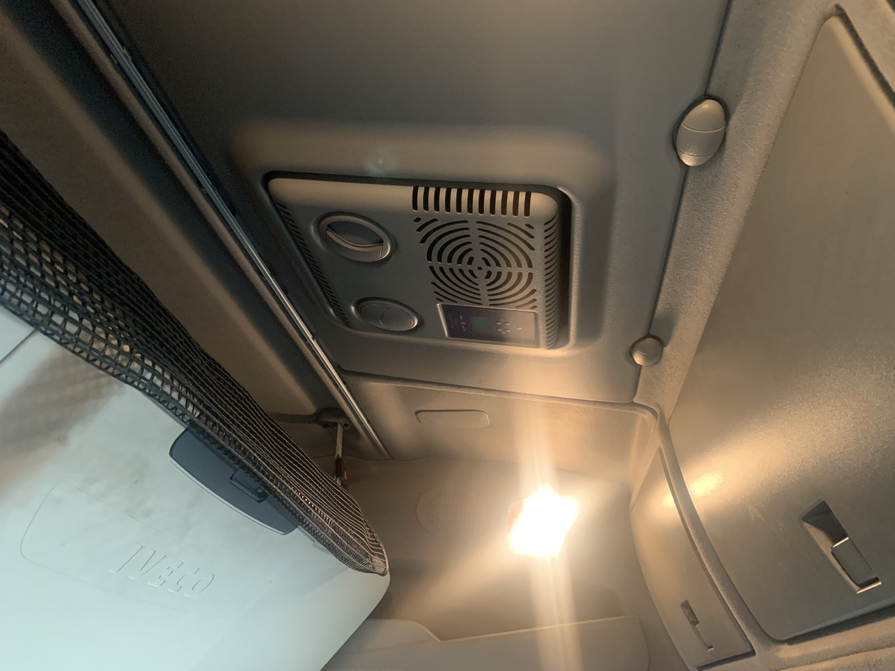 Iveco Stralis 510 AS440STX/P 6X2 2018 Salon Polska on lease Iveco Stralis 510 AS440STX/P 6X2 2018 Salon Polska: picture 17