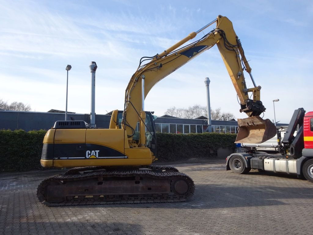 CAT 318CL - Crawler excavator: picture 3 CAT 318CL - Crawler excavator: picture 3