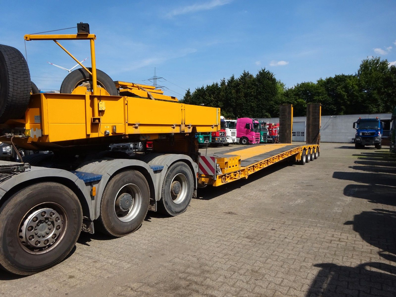 Faymonville 4 Achser Tiefbett abnehmbarem S-Hals ausziehbar - Low loader semi-trailer: picture 2 Faymonville 4 Achser Tiefbett abnehmbarem S-Hals ausziehbar - Low loader semi-trailer: picture 2