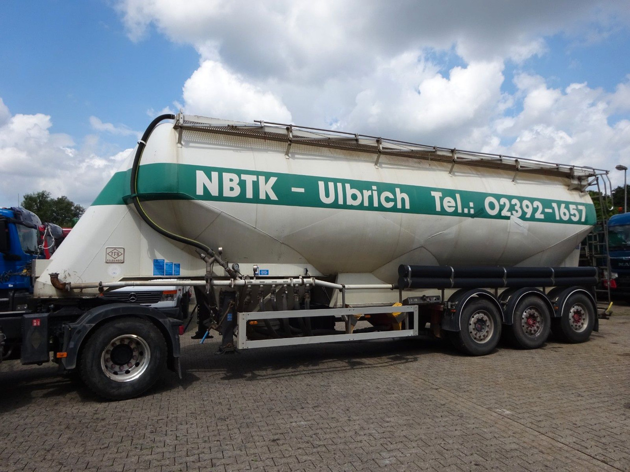 Feldbinder EUT 49.3 Silo für Staub u. Rieselgüter ca. 50m³ - Silo semi-trailer: picture 2 Feldbinder EUT 49.3 Silo für Staub u. Rieselgüter ca. 50m³ - Silo semi-trailer: picture 2