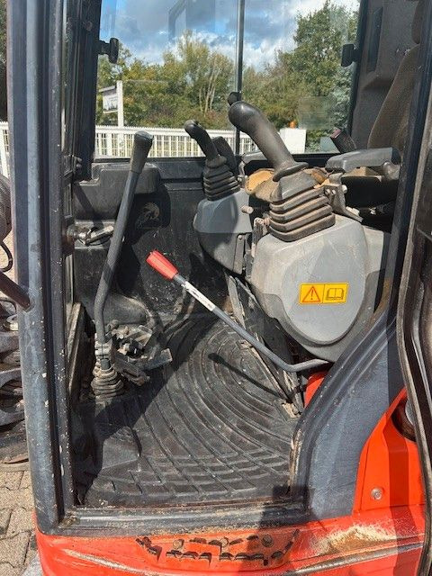 Mini excavator Kubota KX 121-3 Alpha Mini Bagger: picture 8
