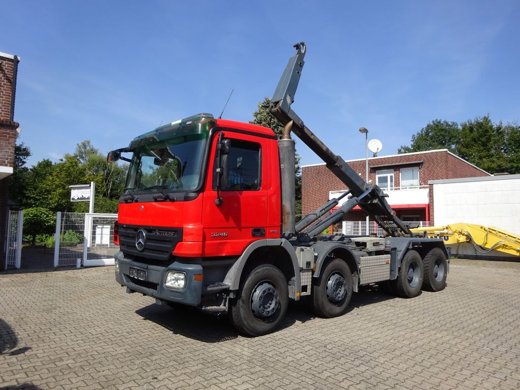 Mercedes-Benz 3246 Actros Abroller K45 8x4 Knickhacken - Hook lift truck: picture 2 Mercedes-Benz 3246 Actros Abroller K45 8x4 Knickhacken - Hook lift truck: picture 2