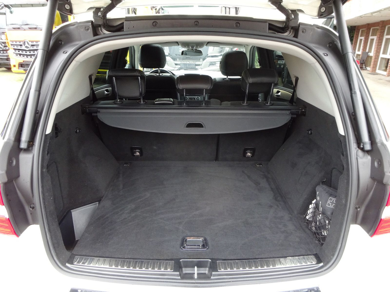 SUV Mercedes-Benz ML 350 CDI BlueTec Mercedes-Benz ML 350 CDI BlueTec.  AMG Paket: picture 11
