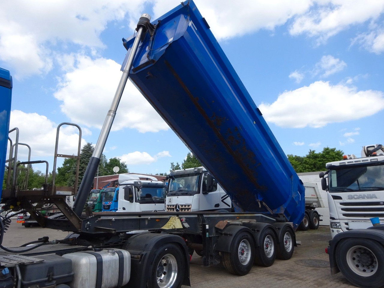 Schwarzmüller Kipp-Auflieger mit 3 Achsen K-Serie - Tipper semi-trailer: picture 3 Schwarzmüller Kipp-Auflieger mit 3 Achsen K-Serie - Tipper semi-trailer: picture 3