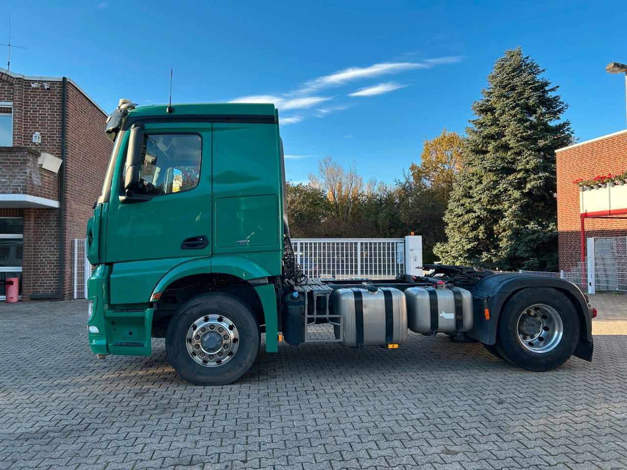 Mercedes-Benz Arocs 1845 SZM 4x4 HAD - Tractor unit: picture 3 Mercedes-Benz Arocs 1845 SZM 4x4 HAD - Tractor unit: picture 3