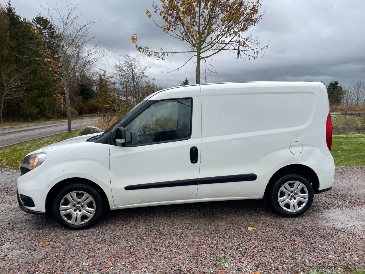 Fiat Doblo Doblò Basis Kasten 1.3 diesel - Station wagon: picture 2 Fiat Doblo Doblò Basis Kasten 1.3 diesel - Station wagon: picture 2