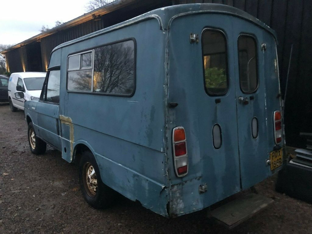 Land Rover Range Rover Classic Ambulance V8 *2900 brutto* Land Rover Range Rover Classic Ambulance V8 *2900 brutto* - Ambulance: picture 2 Land Rover Range Rover Classic Ambulance V8 *2900 brutto* Land Rover Range Rover Classic Ambulance V8 *2900 brutto* - Ambulance: picture 2
