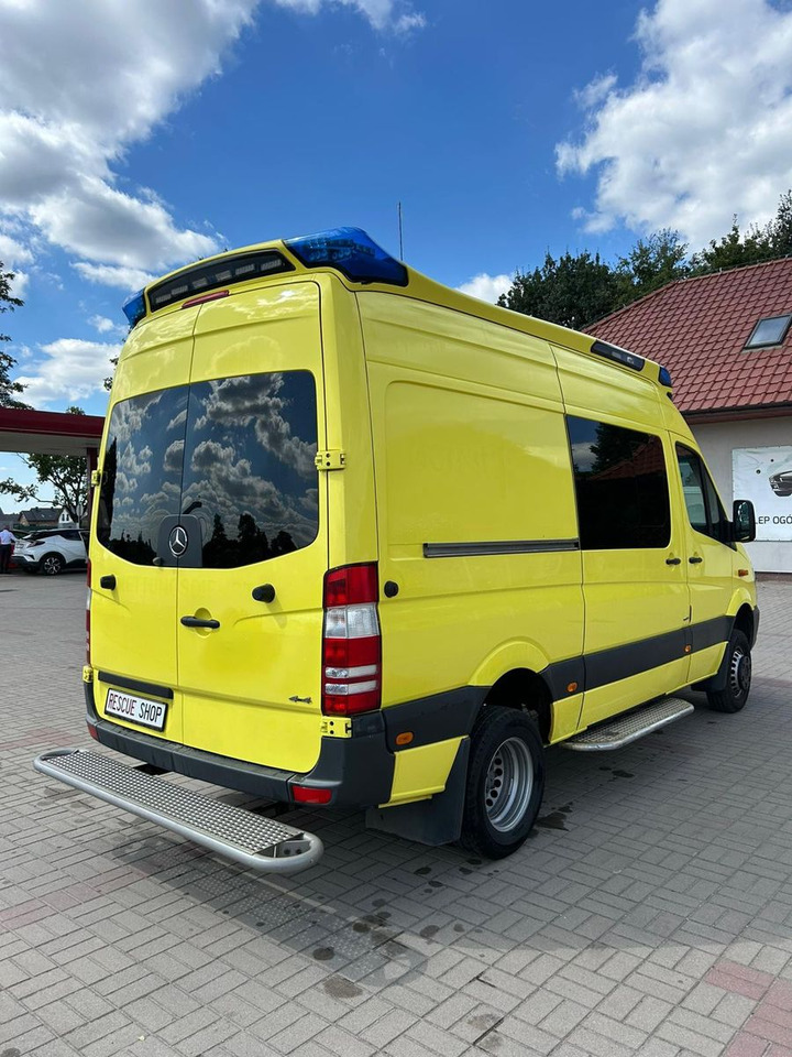 Mercedes-Benz Sprinter 519 CDI 4X4 **Ambulace** - Passenger van: picture 4 Mercedes-Benz Sprinter 519 CDI 4X4 **Ambulace** - Passenger van: picture 4