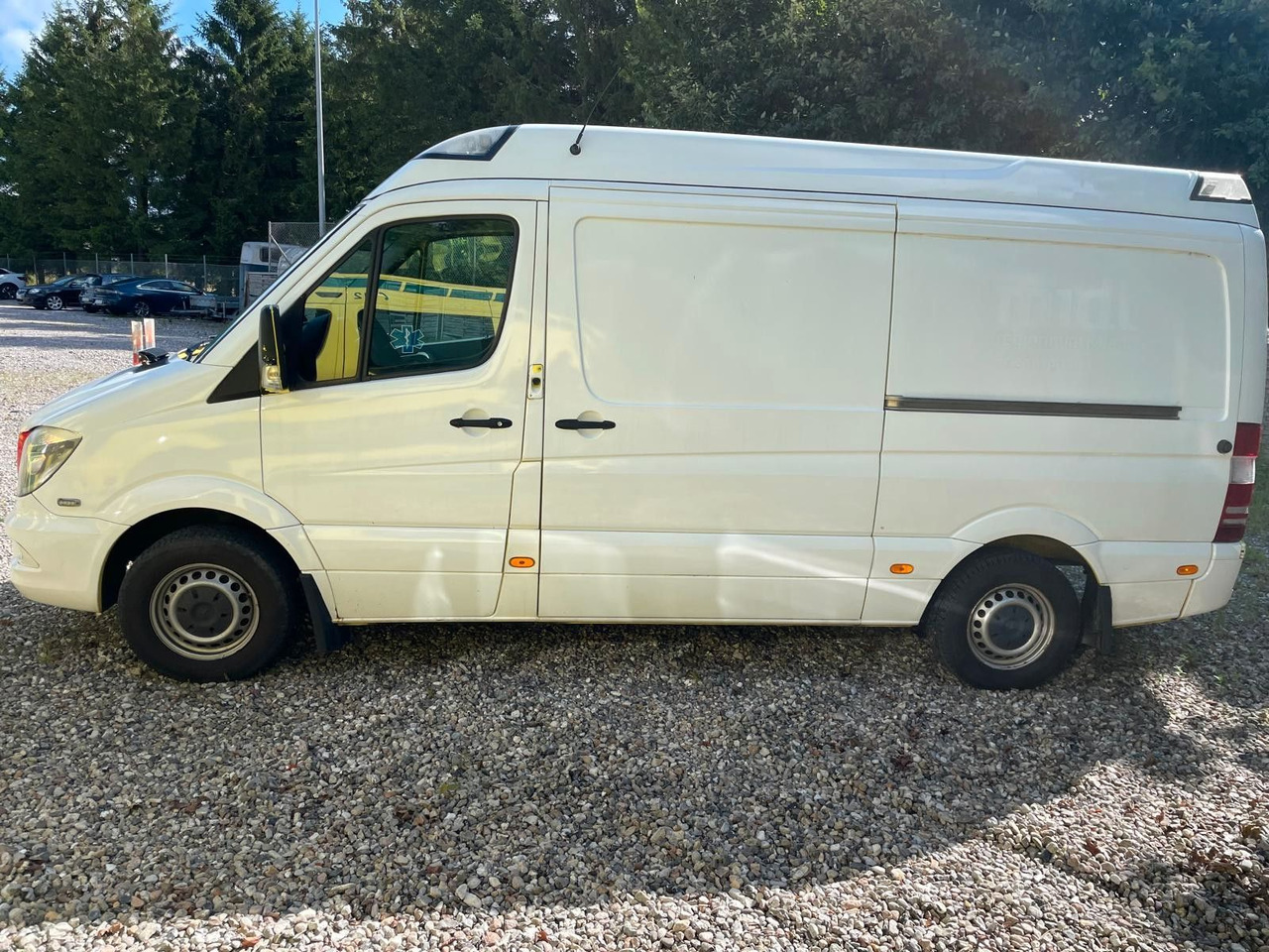 Mercedes-Benz Sprinter II Kasten 316 CDI Aut *Ambulance - Ambulance: picture 2 Mercedes-Benz Sprinter II Kasten 316 CDI Aut *Ambulance - Ambulance: picture 2