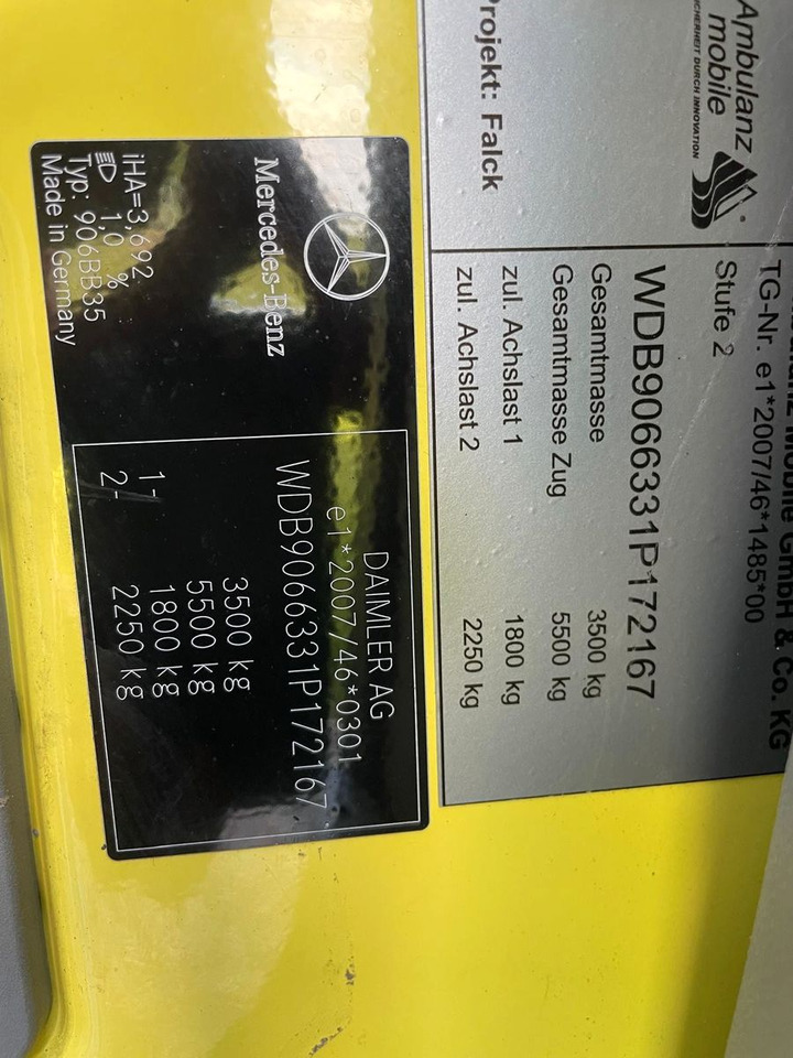 Ambulance Mercedes-Benz Sprinter II Kasten 316 CDI Aut: picture 26