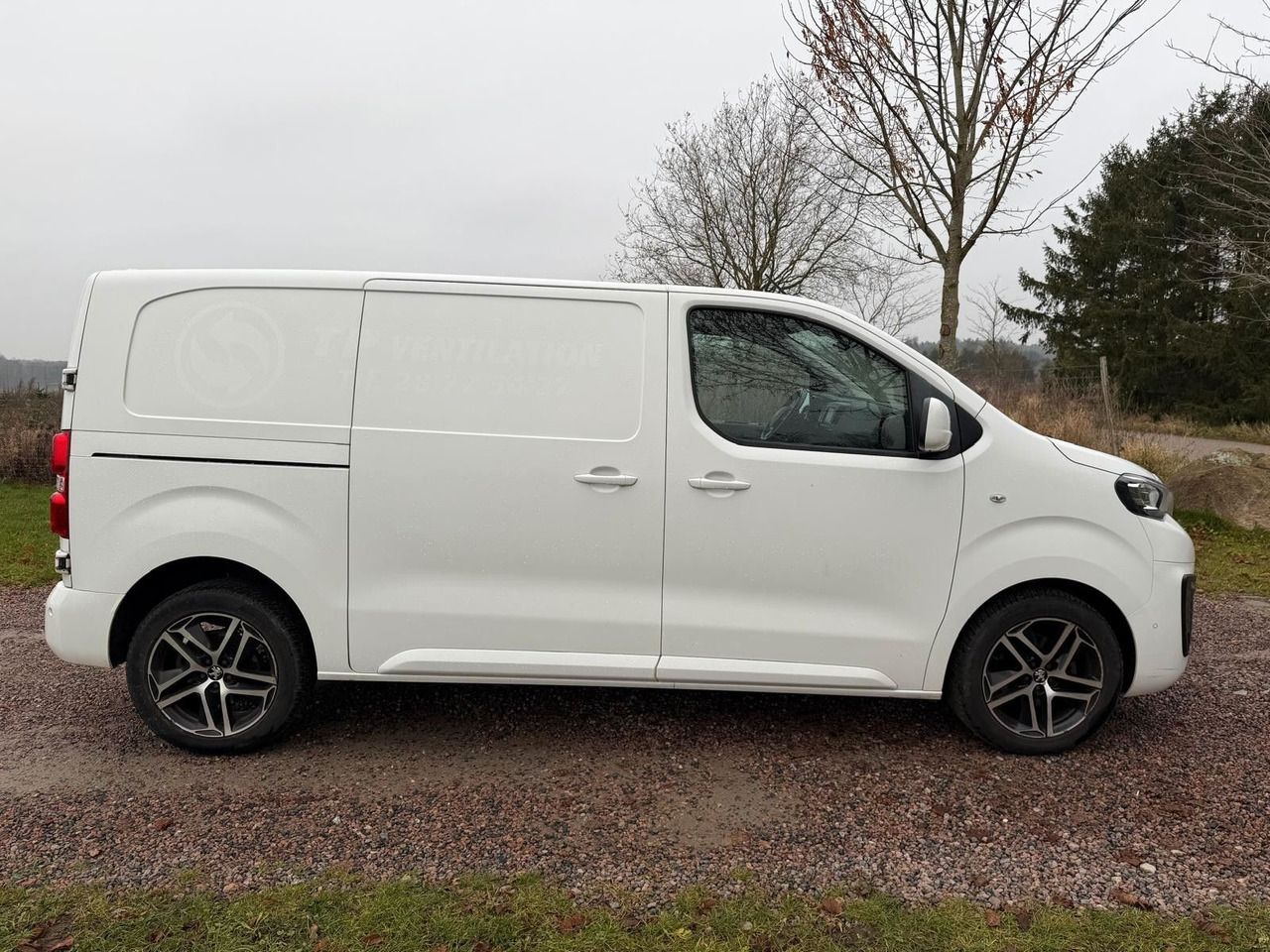 Small van Peugeot Expert Kasten Premium L2: picture 7