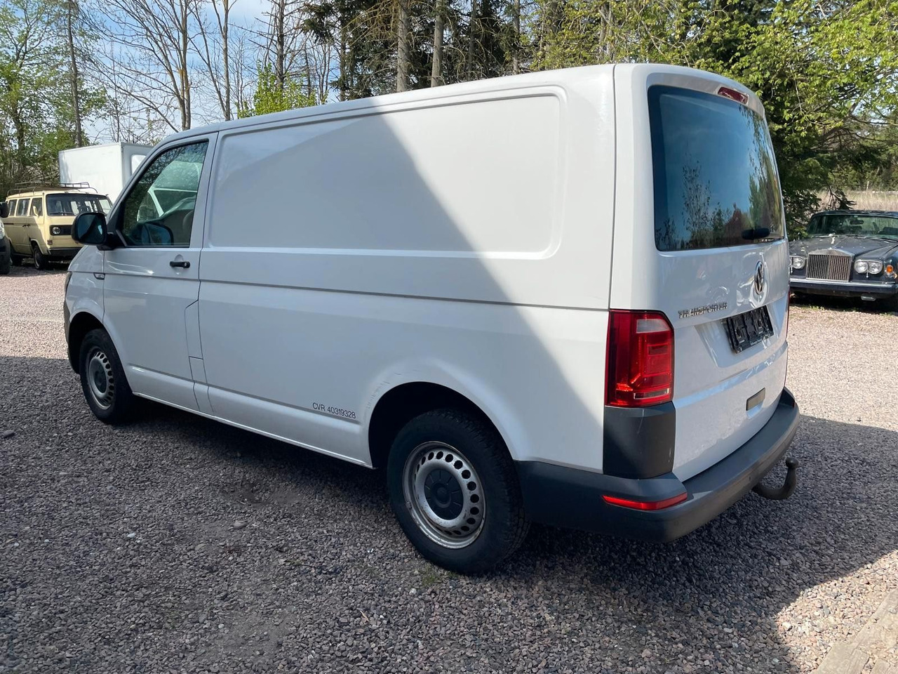 Volkswagen T6 Transporter 2.0 TDI *Motorschaden RESERVEE RO - Small van: picture 2 Volkswagen T6 Transporter 2.0 TDI *Motorschaden RESERVEE RO - Small van: picture 2