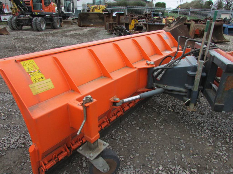 Tuchel SF 275 Schneeschild / 3.300 EUR / Top Zustand - Attachment for Construction machinery: picture 2 Tuchel SF 275 Schneeschild / 3.300 EUR / Top Zustand - Attachment for Construction machinery: picture 2