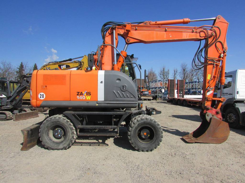 Wheel excavator Hitachi ZX 140 W-3 Mobilbagger 48.000 EUR / Klima: picture 7