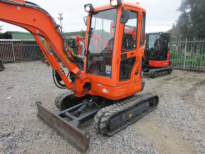 Kubota U 35-3 alpha 3 Minibagger 22.000 EUR - Mini excavator: picture 2 Kubota U 35-3 alpha 3 Minibagger 22.000 EUR - Mini excavator: picture 2