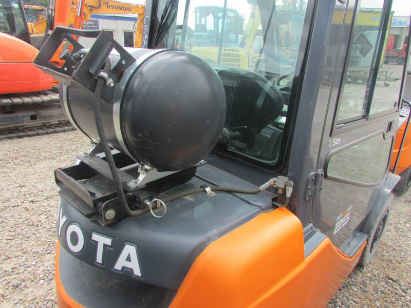 Toyota 02-8 FGF 25 Tonero 25 Gas Stapler 7.500 EUR - LPG forklift: picture 5 Toyota 02-8 FGF 25 Tonero 25 Gas Stapler 7.500 EUR - LPG forklift: picture 5