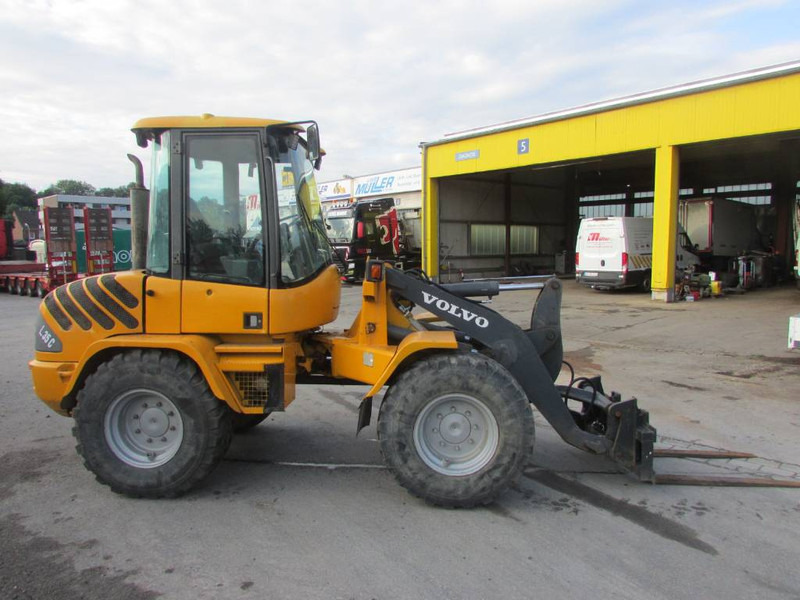 Volvo L 35 B-Z Radlader 18.000 EUR - Wheel loader: picture 4 Volvo L 35 B-Z Radlader 18.000 EUR - Wheel loader: picture 4