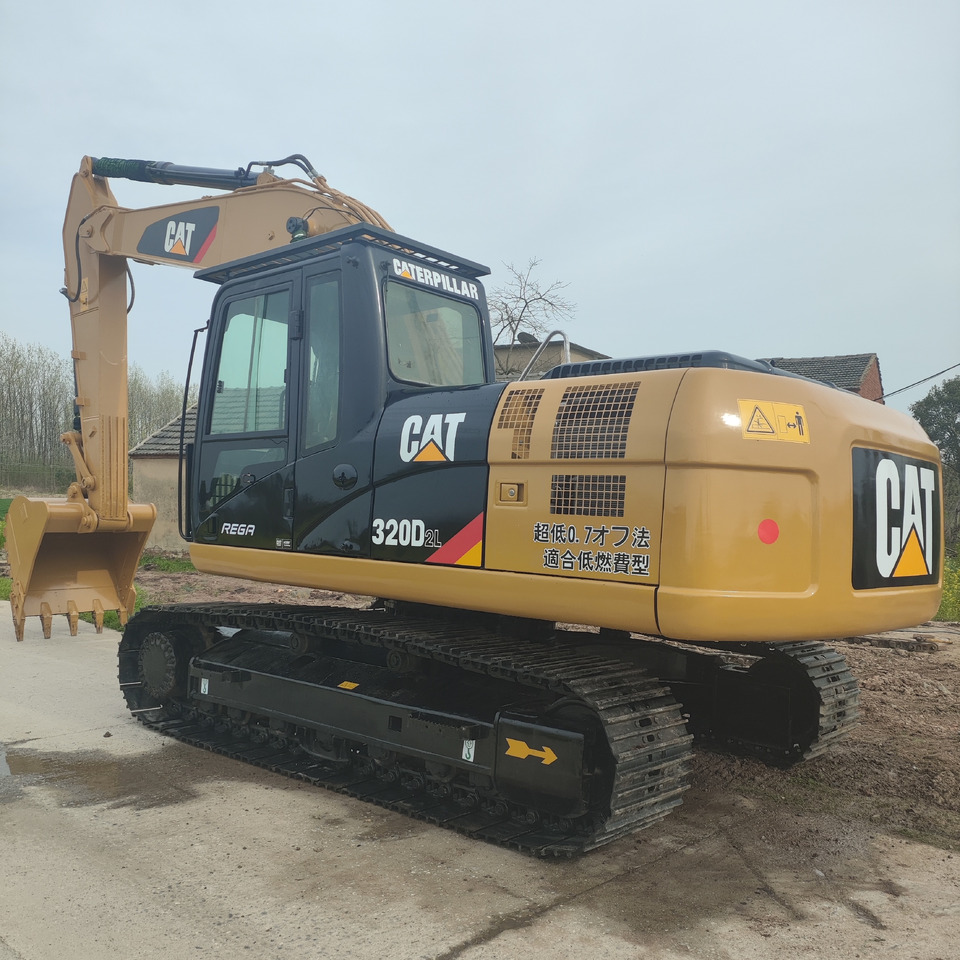 CATERPILLAR 320D2 - Crawler excavator: picture 1 CATERPILLAR 320D2 - Crawler excavator: picture 1