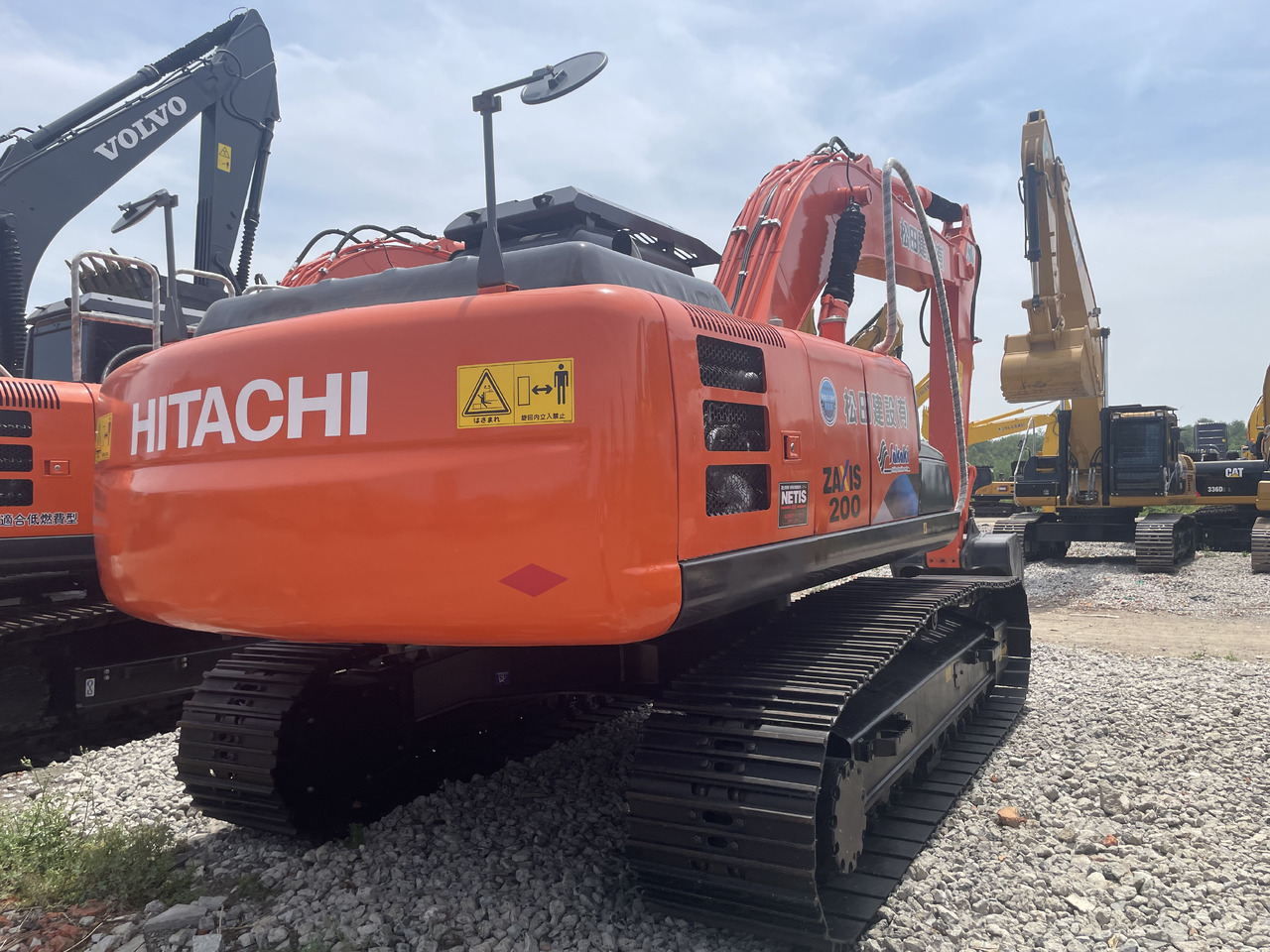 Hitachi ZX200 - Crawler excavator: picture 2 Hitachi ZX200 - Crawler excavator: picture 2
