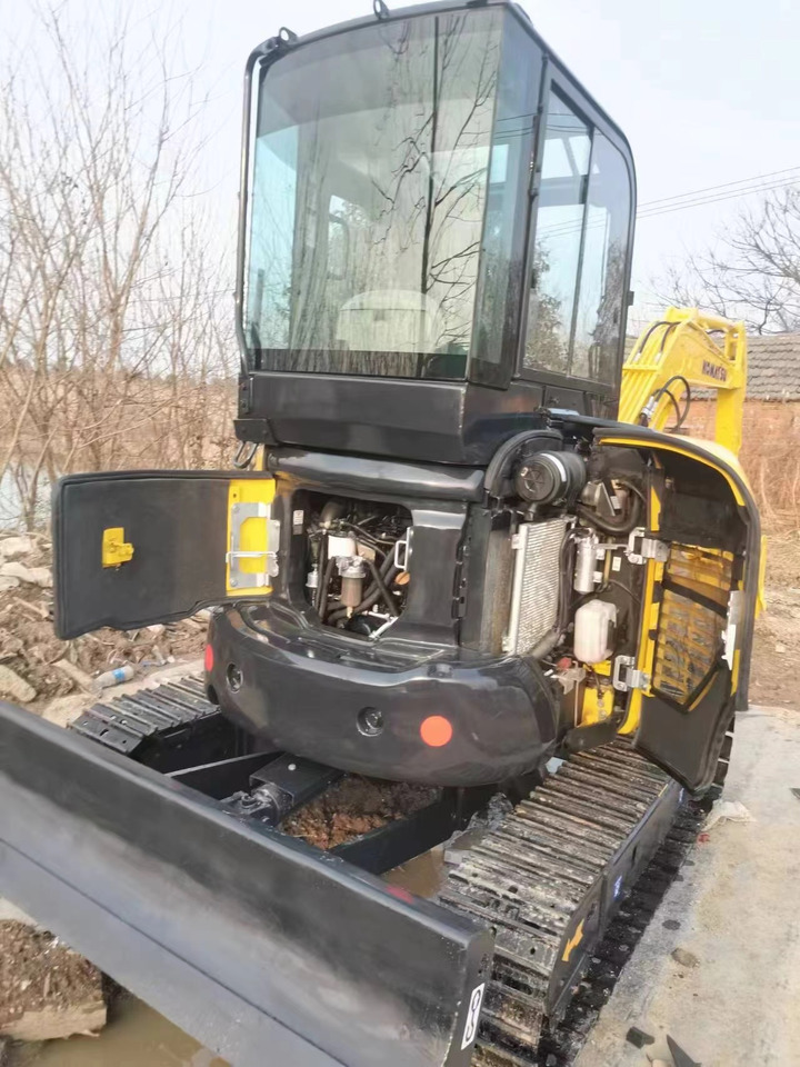 KOMATSU PC 35 MR - Mini excavator: picture 4 KOMATSU PC 35 MR - Mini excavator: picture 4