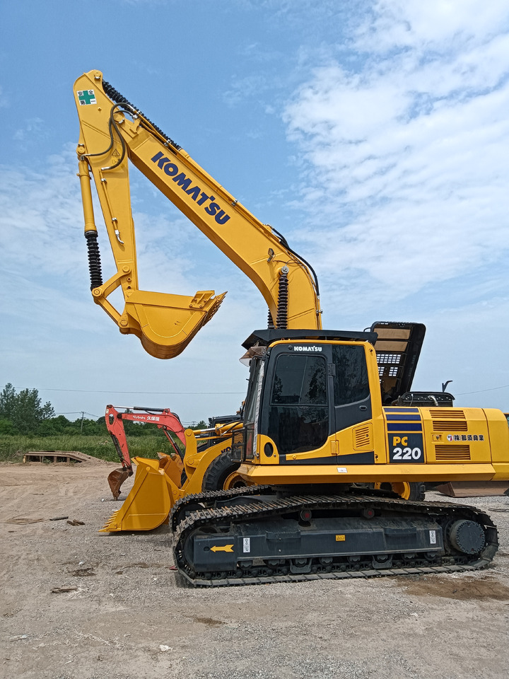 KOMATSU PC200-8 - Crawler excavator: picture 3 KOMATSU PC200-8 - Crawler excavator: picture 3