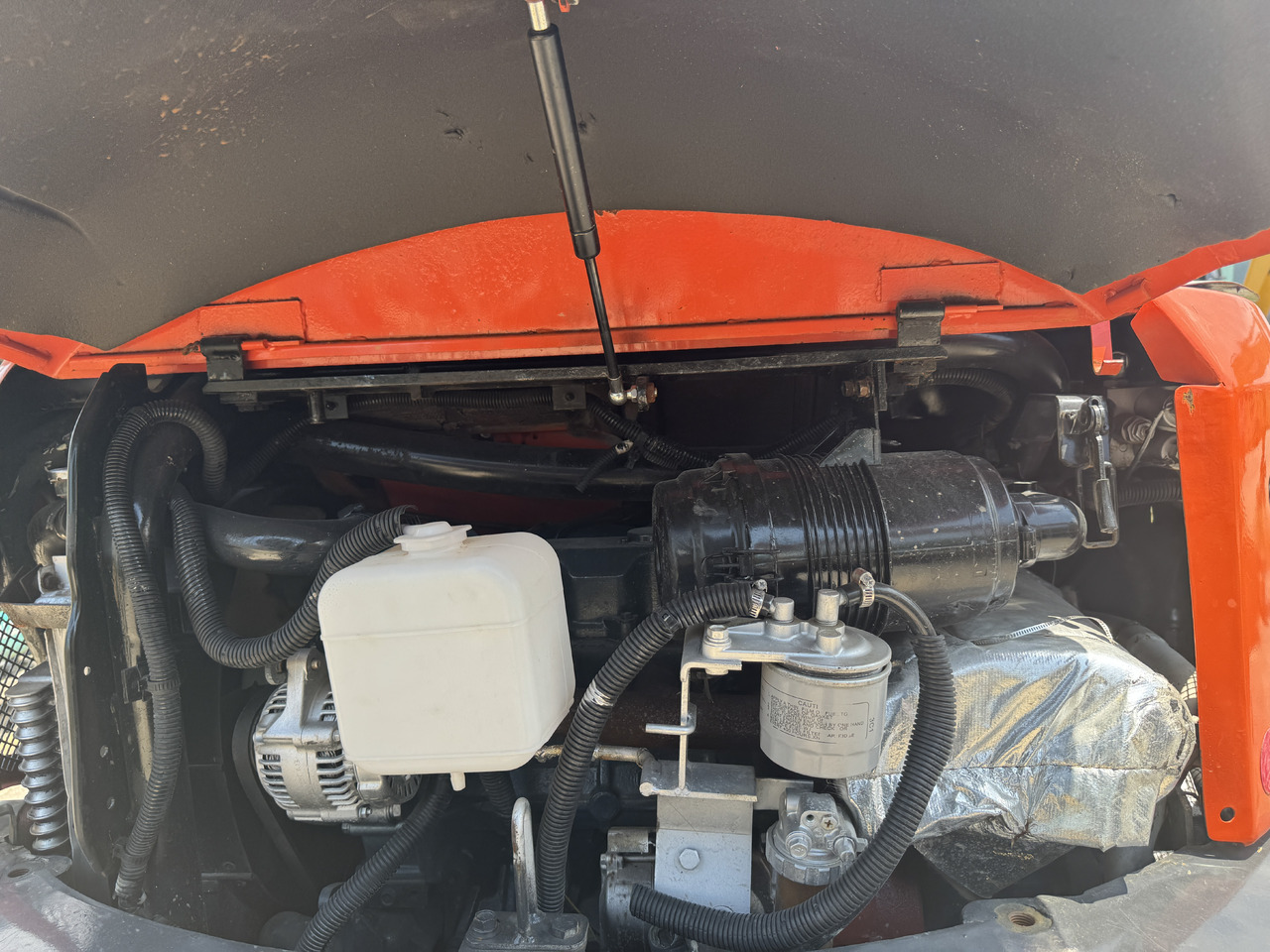 Mini excavator KUBOTA U35-5: picture 7