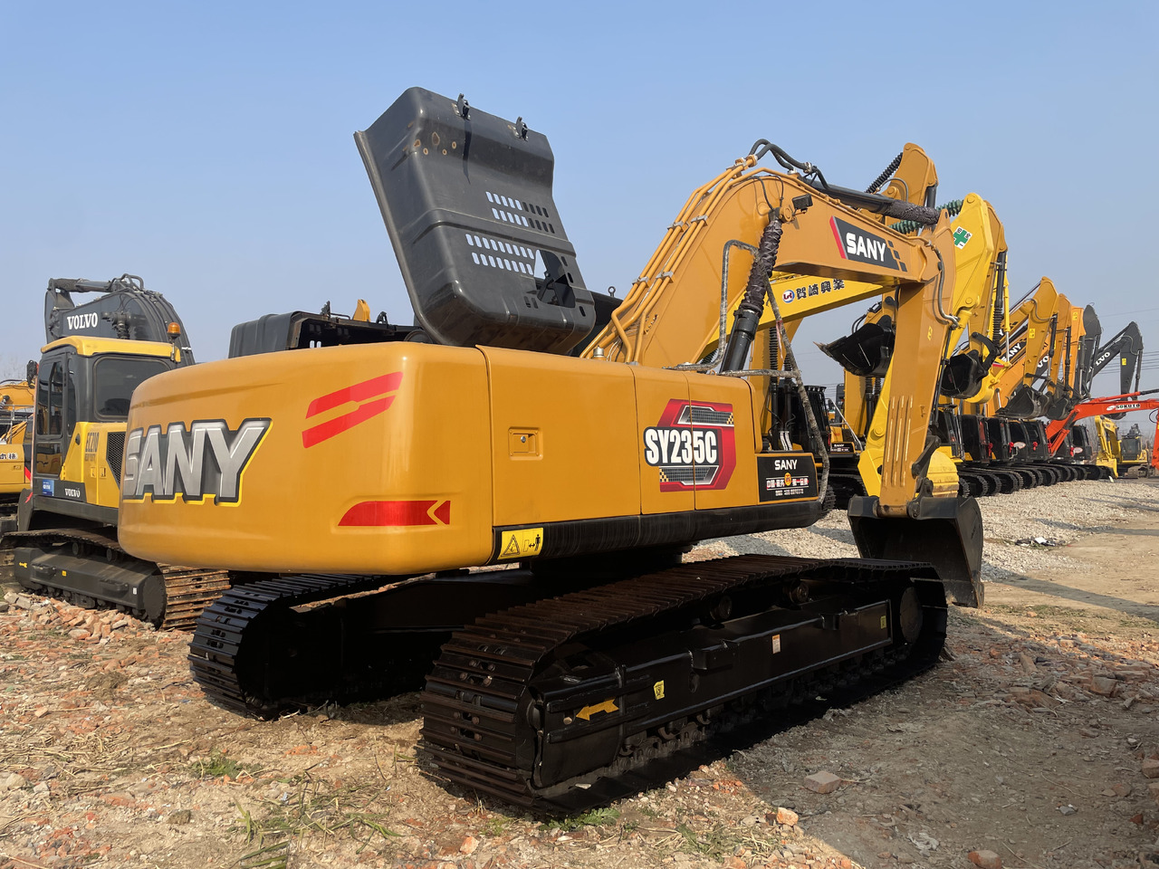 SANY SY235C - Crawler excavator: picture 2 SANY SY235C - Crawler excavator: picture 2