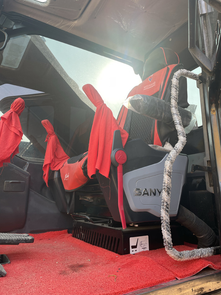 Crawler excavator SANY SY235C: picture 7