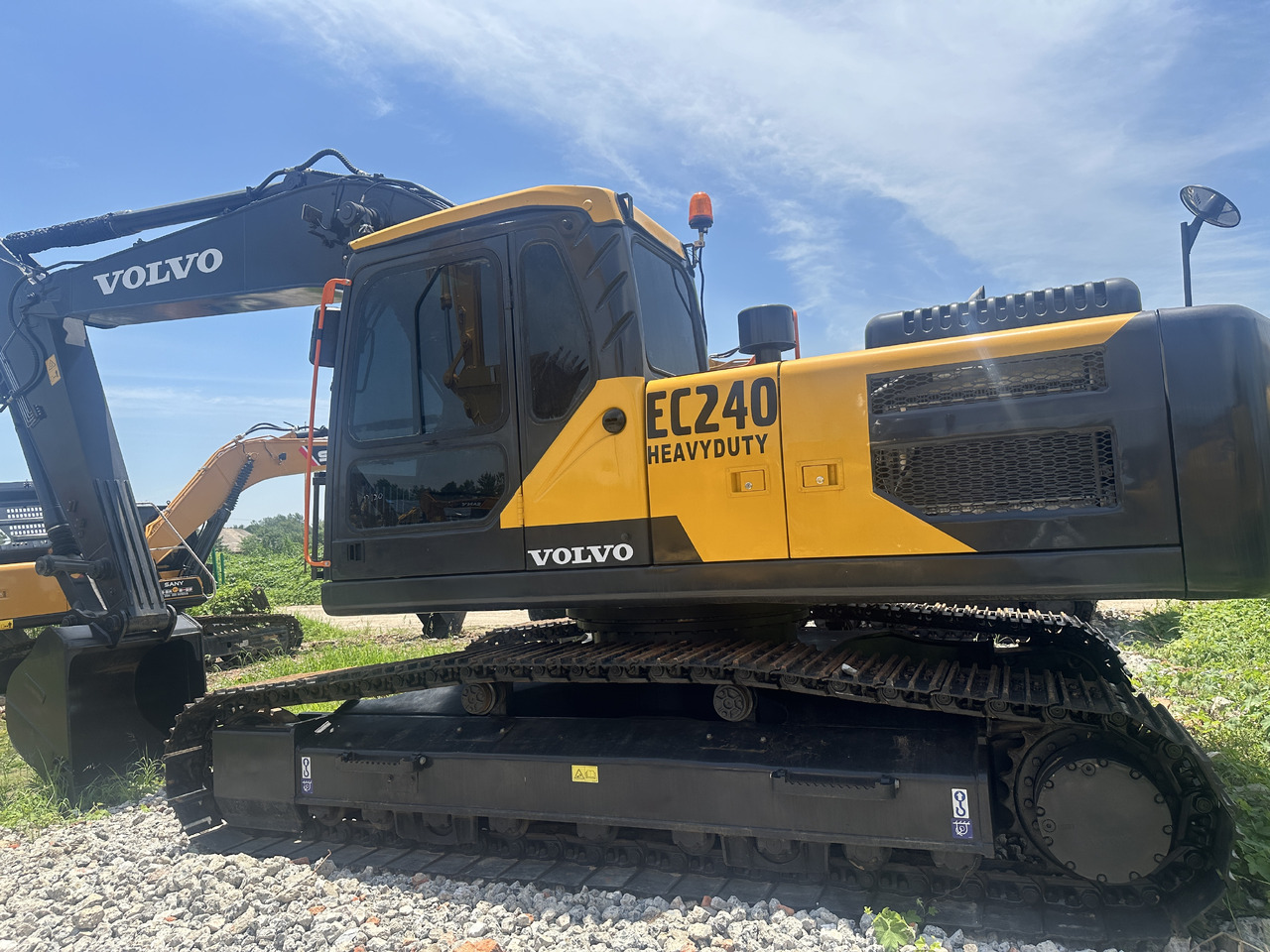 VOLVO EC240 - Crawler excavator: picture 1 VOLVO EC240 - Crawler excavator: picture 1