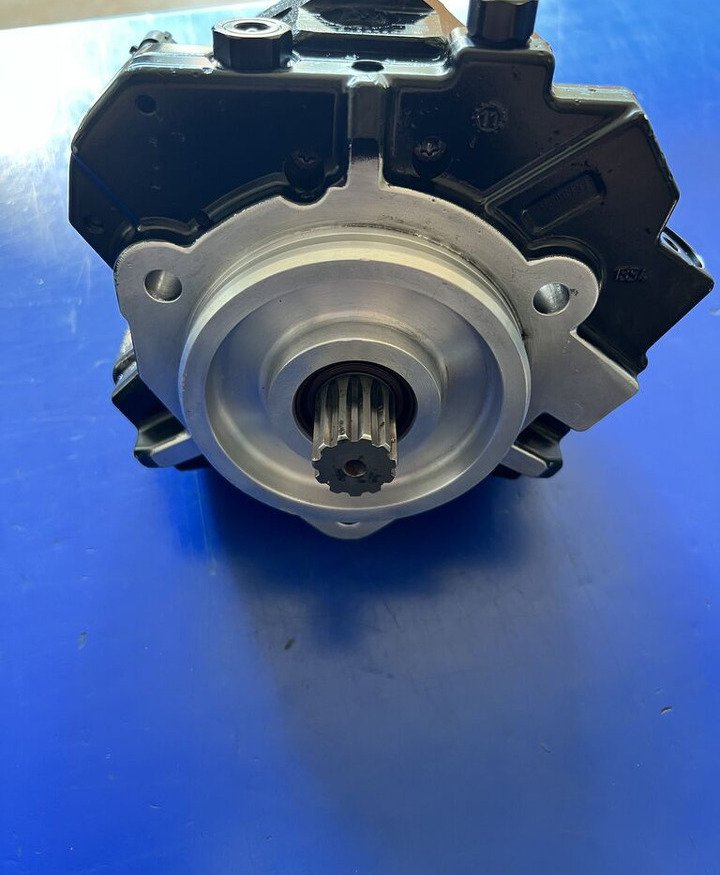 Bosch 2023 MAN Tgx-Tgs-Tga - Fuel pump for Truck: picture 1 Bosch 2023 MAN Tgx-Tgs-Tga - Fuel pump for Truck: picture 1