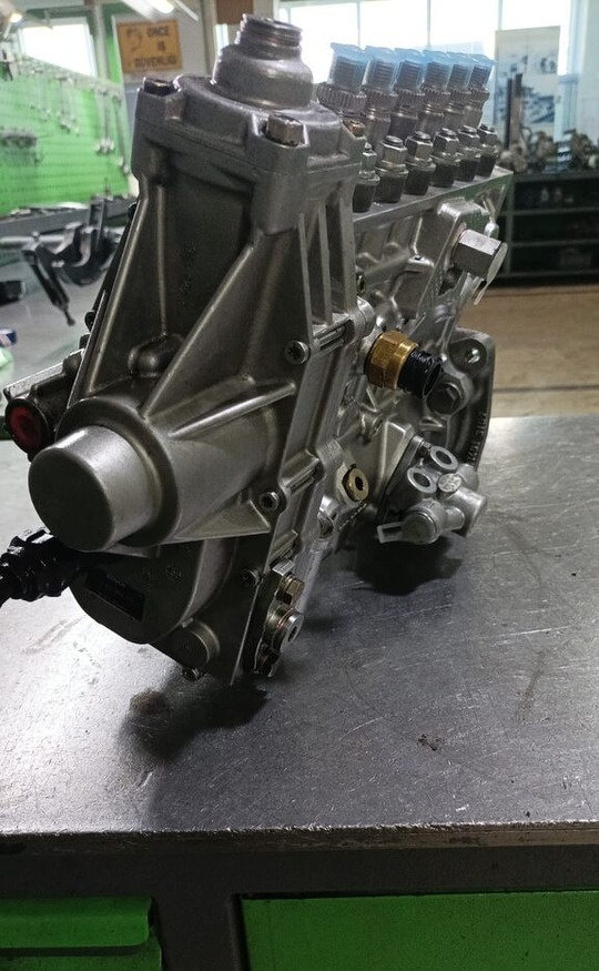 Bosch TGA 0402796210 MAN Tga 410 - Fuel pump for Truck: picture 2 Bosch TGA 0402796210 MAN Tga 410 - Fuel pump for Truck: picture 2