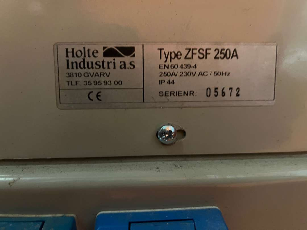 Tool/ Equipment Holte strømskap  230 V: picture 12
