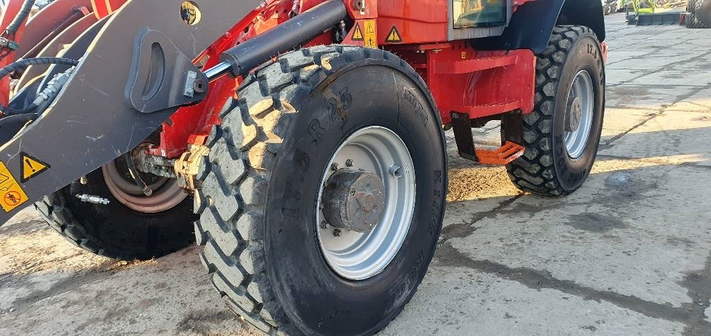 Wheel loader Volvo L 50 F: picture 11